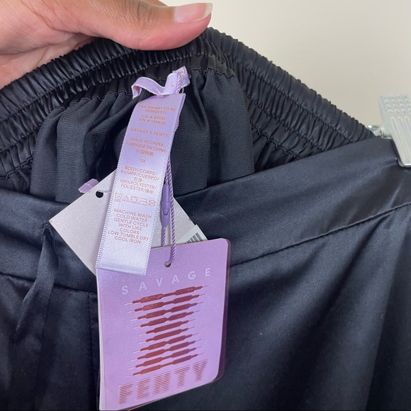Savage x Fenty Rihanna Black Satin Pajama Set Size 3X - Picture 12 of 13